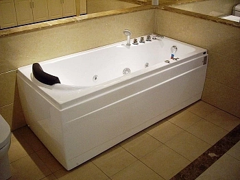 Ванна акриловая Gemy Enjoy Yoursel G9006-1.7 B 172x77 белая с гидромассажем