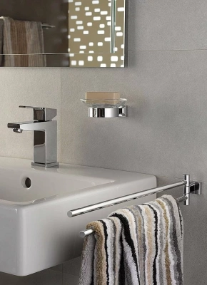 Полотенцедержатель Grohe Essentials Cube New 40624001