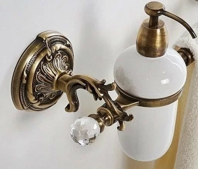 Полотенцедержатель с диспенсером Art&Max Barocco Crystal AM-2057D-Br-C